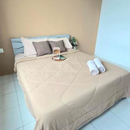 Ike Village Homestay Near With Uitm Kota Samarahan Luaran gambar