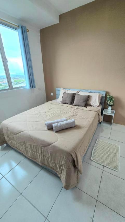 Ike Village Homestay Near With Uitm Kota Samarahan Luaran gambar